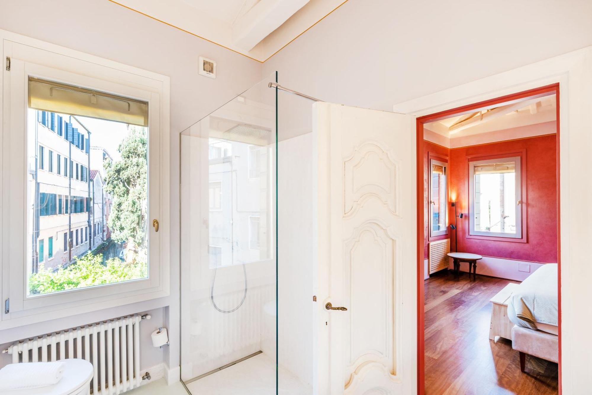 Di Lusso Con Terrazza Sull'acqua Venice