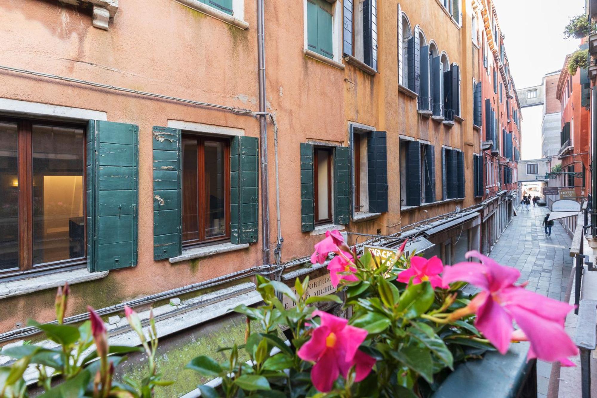 La Casa Piu A Venezia, Con Corte Privata Apartment *