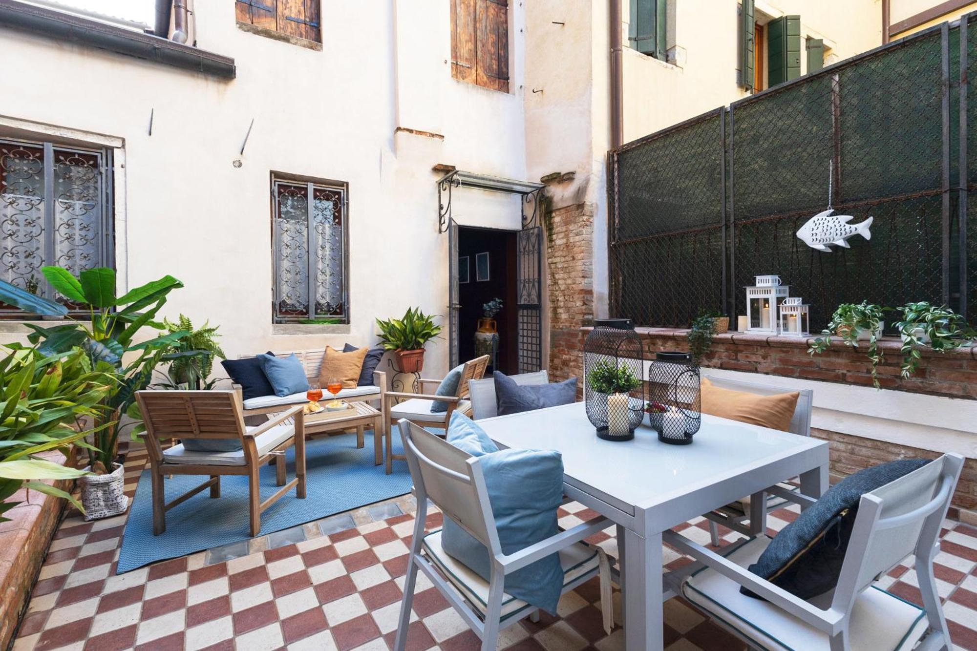 La Casa Piu A Venezia, Con Corte Privata * Venice