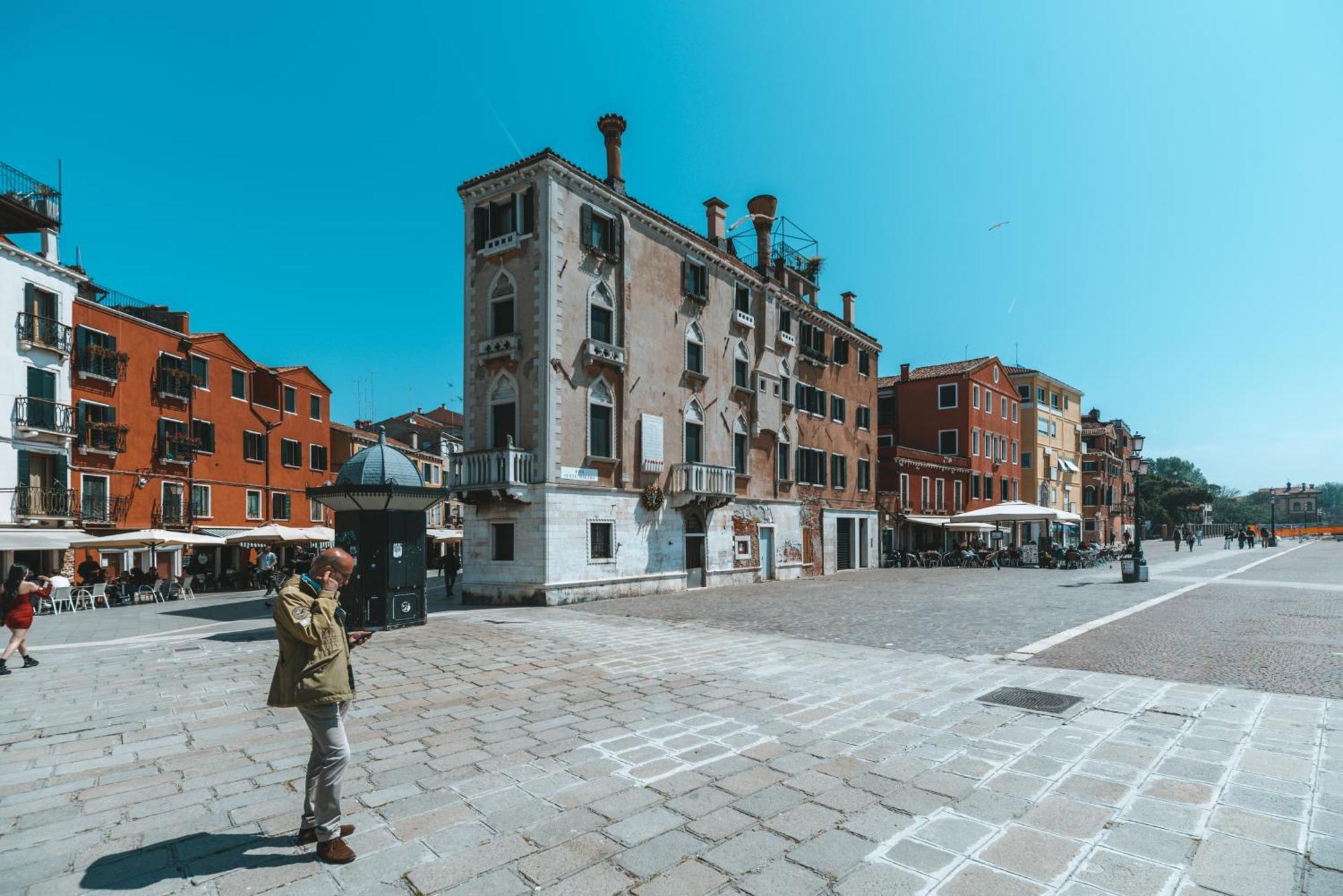 Apartment Ca Zorzi - 2 Minutes From Biennale & Canal View - Ape G Venice
