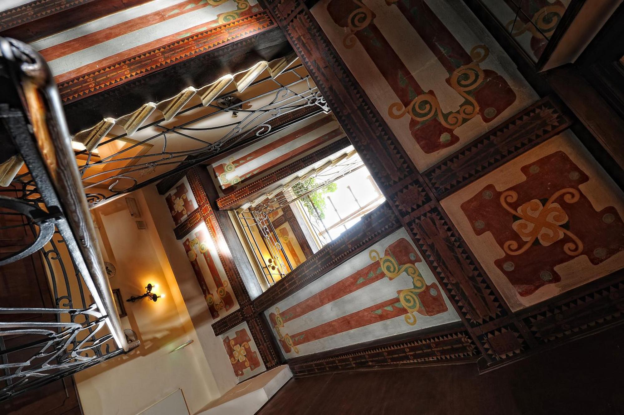 Hotel Flora 3*