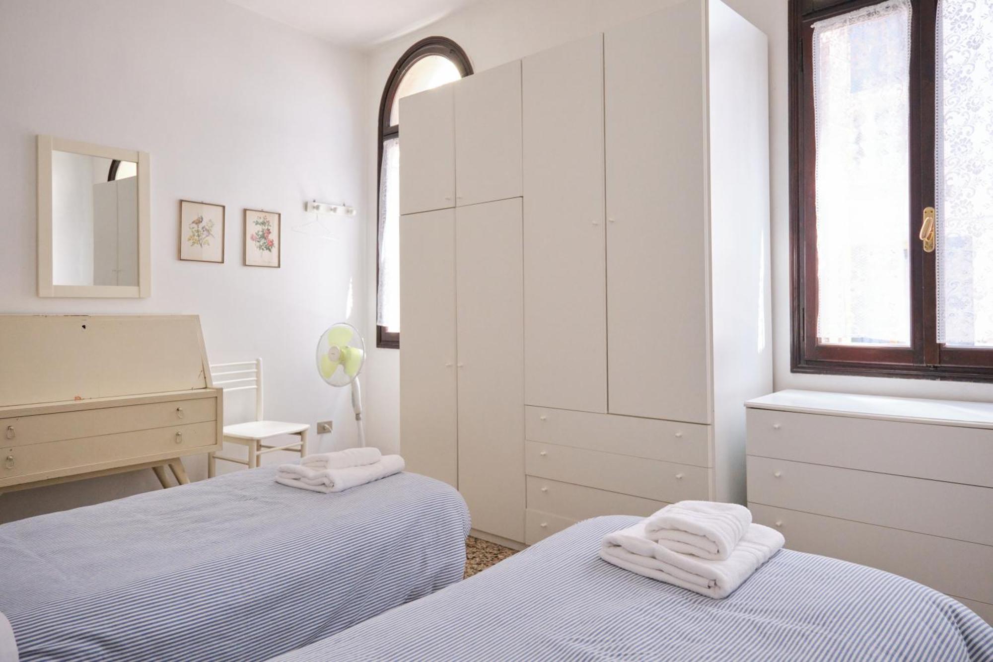 Lustraferi Apartment *