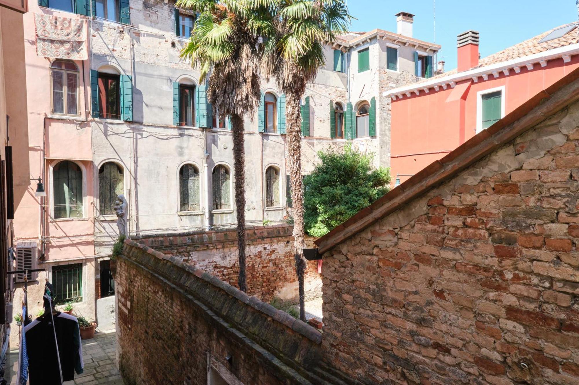 Lustraferi * Venice