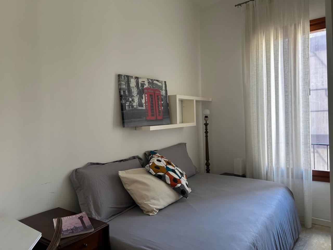 Homes & Holidays * Veneza