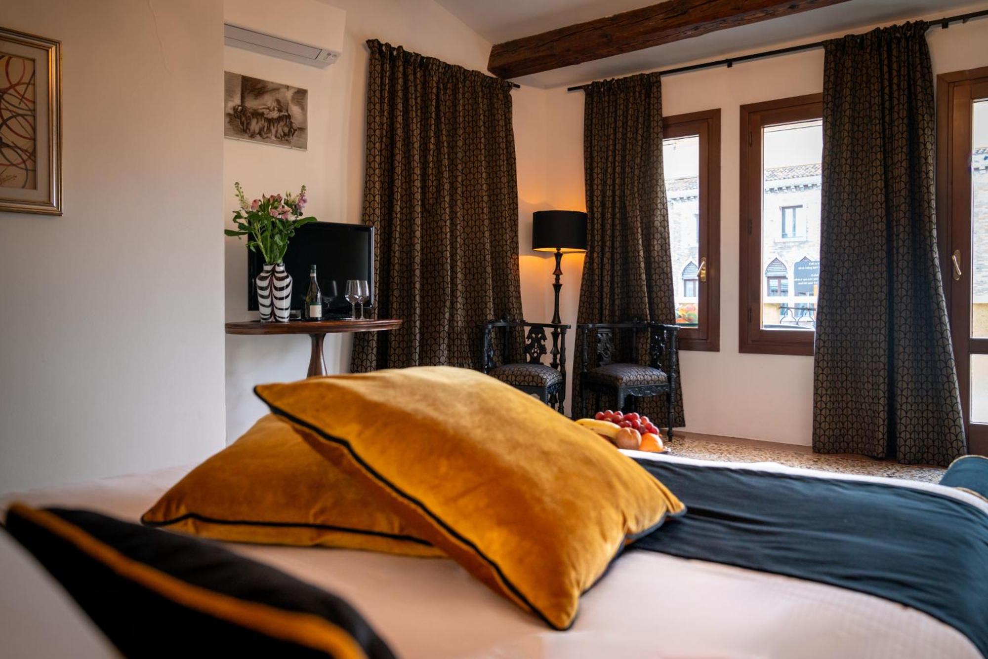 Palazzo San Luca Guest house Venice