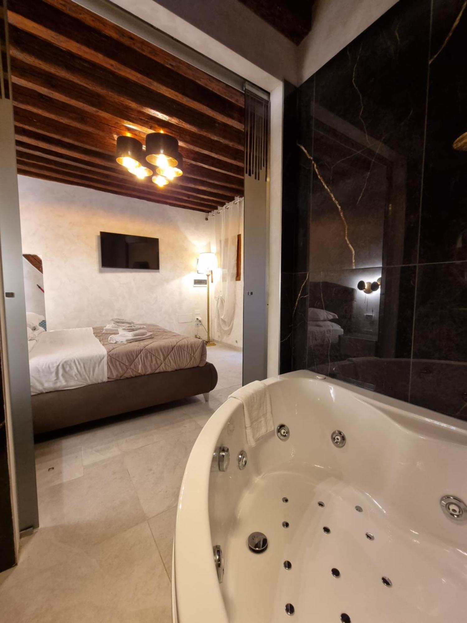 Apartment San Marco 3097 Luxuryjacuzzi