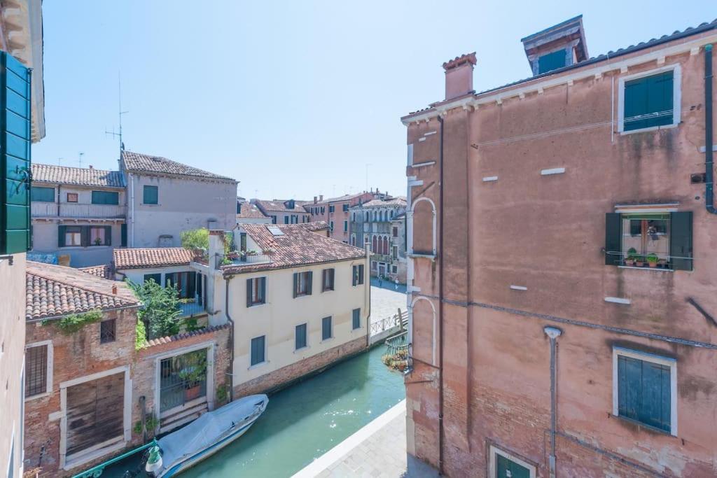 Ca' De La Comare, Relaxing And Elegant On Canal Grande * Venice