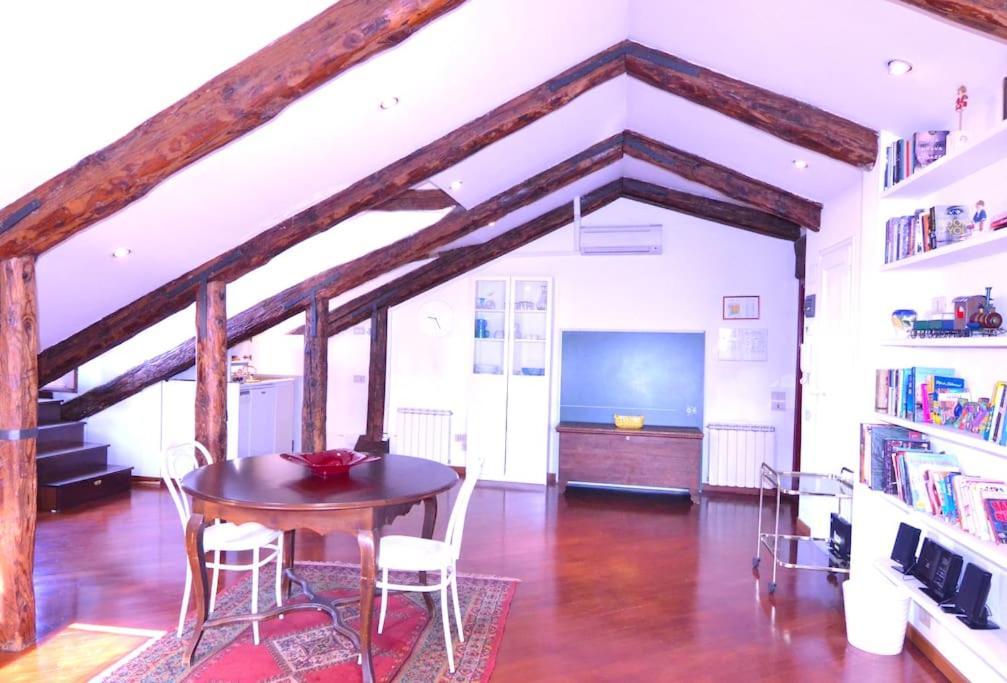 Apartment Breathtaking Terrace In Santa Margherita Square Venice