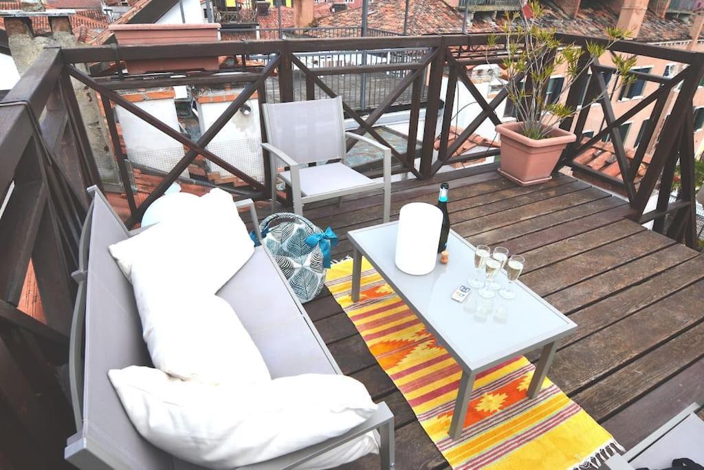 Your Terrace In Apartment Venice