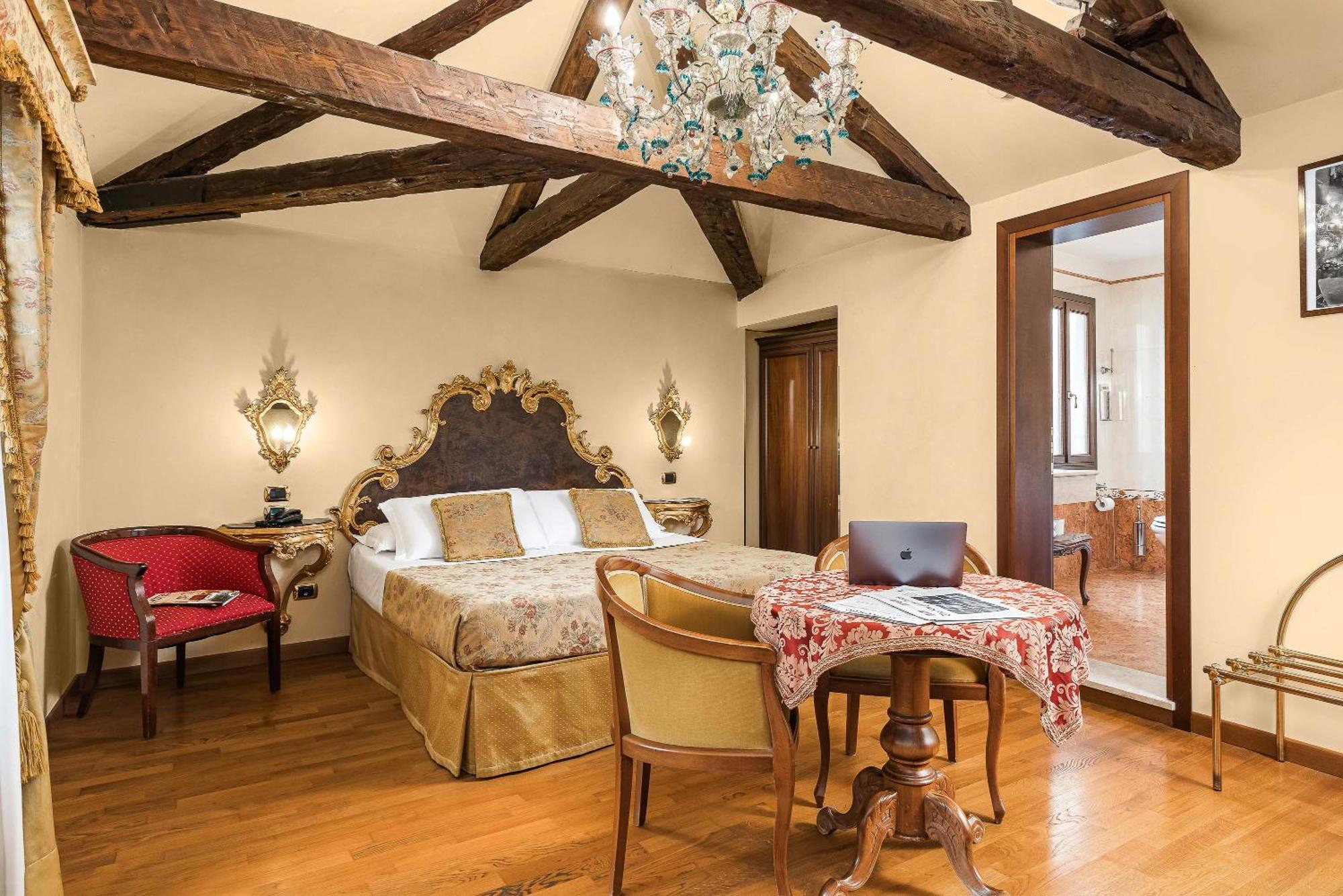 Ca' Alvise Hotel