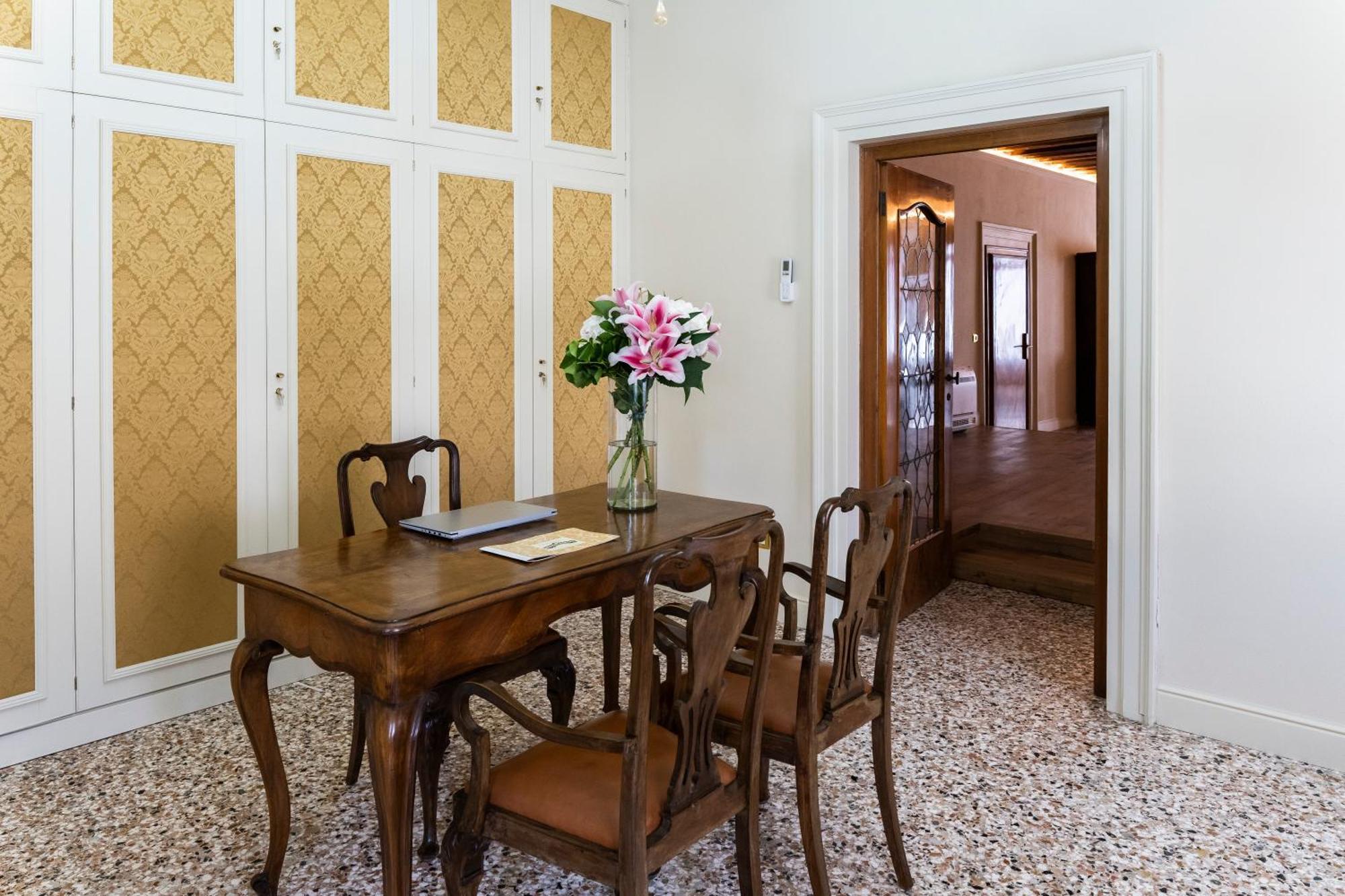 Palazzo Titti Rialto Guest house Venice