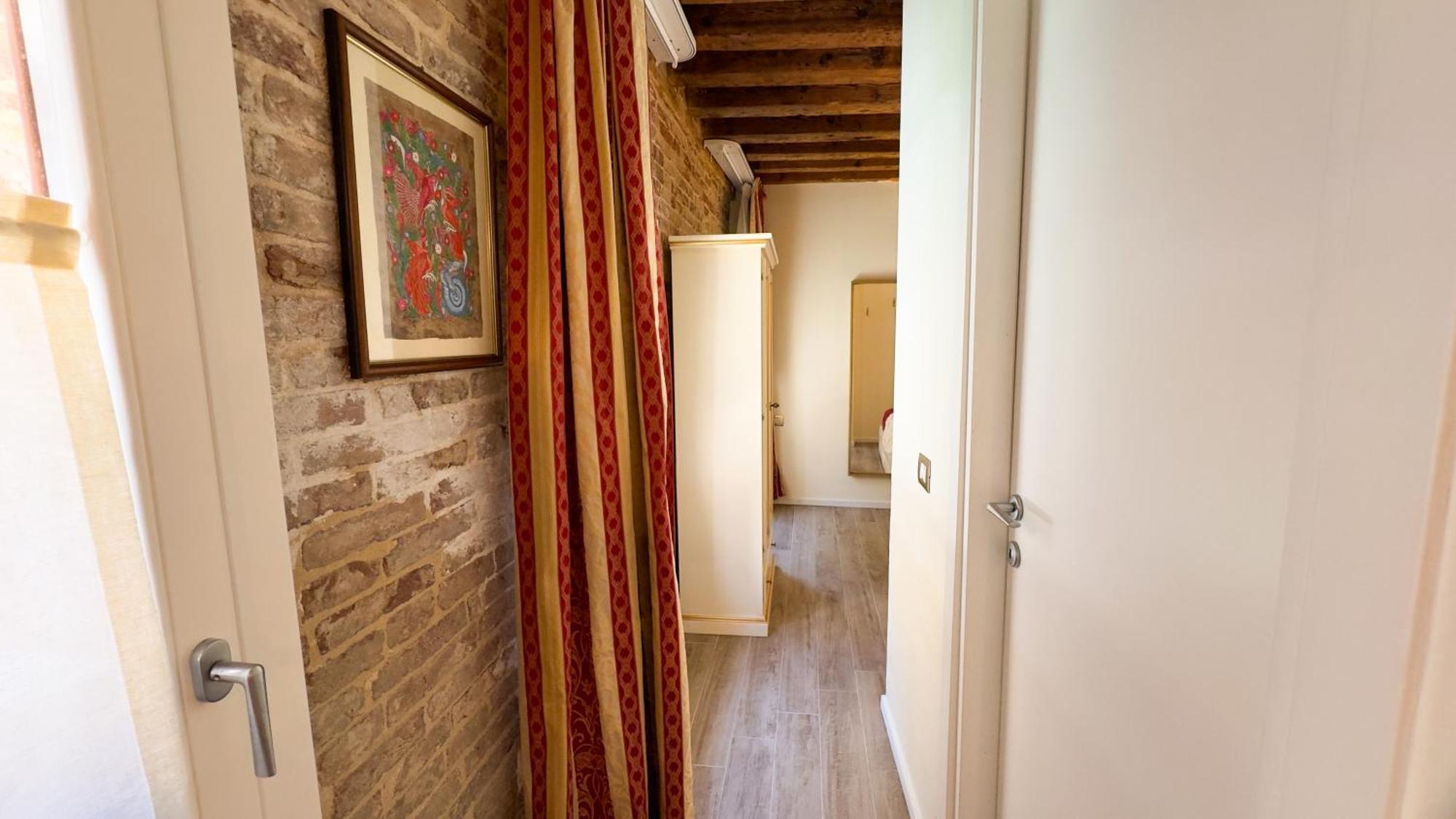 Graceful Barnaba Venice