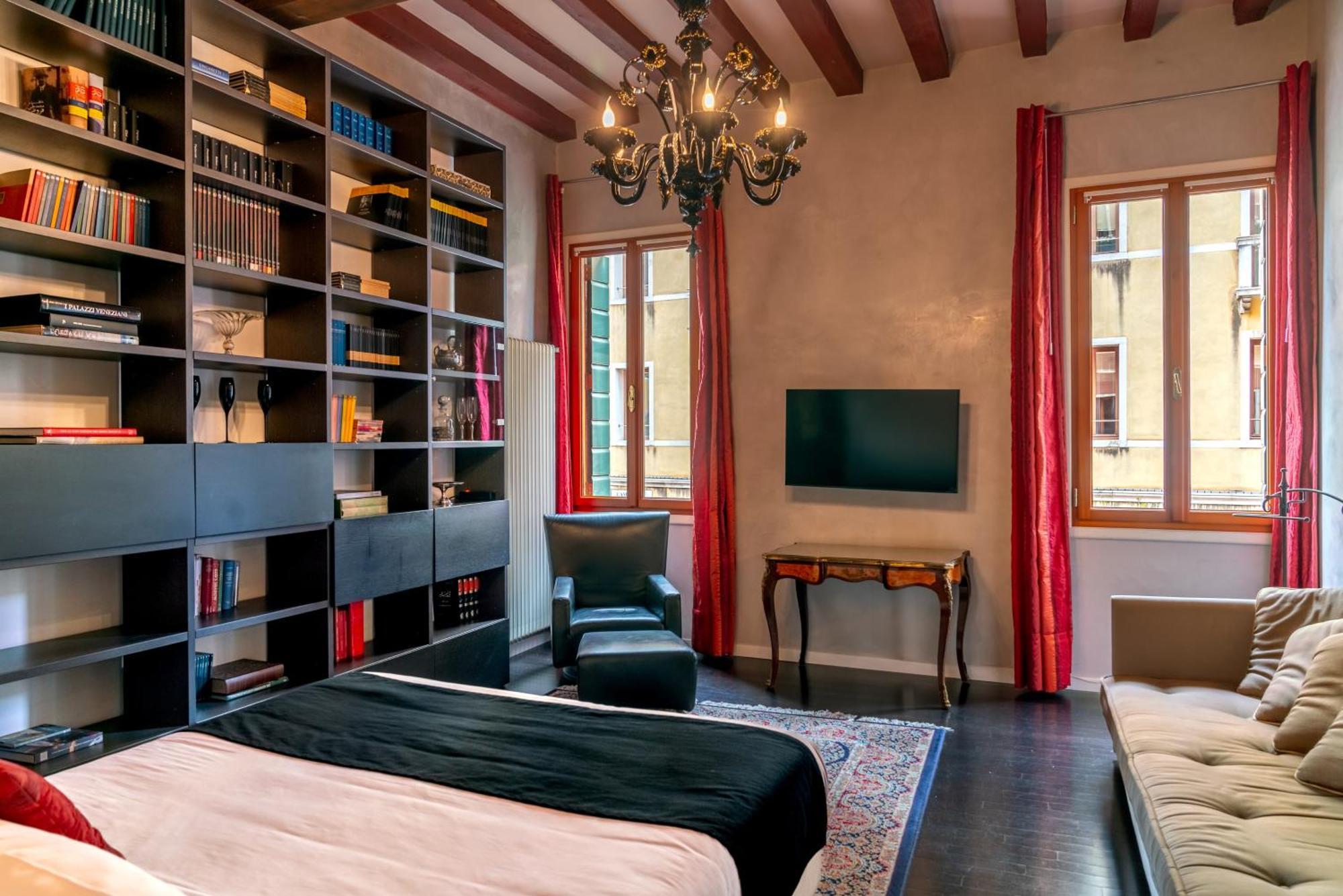 Palazzo San Luca Guest house Venice