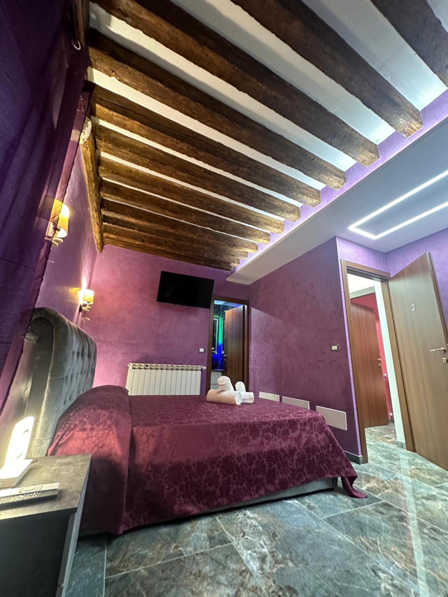 Rainbow Biennale Guest house Venice