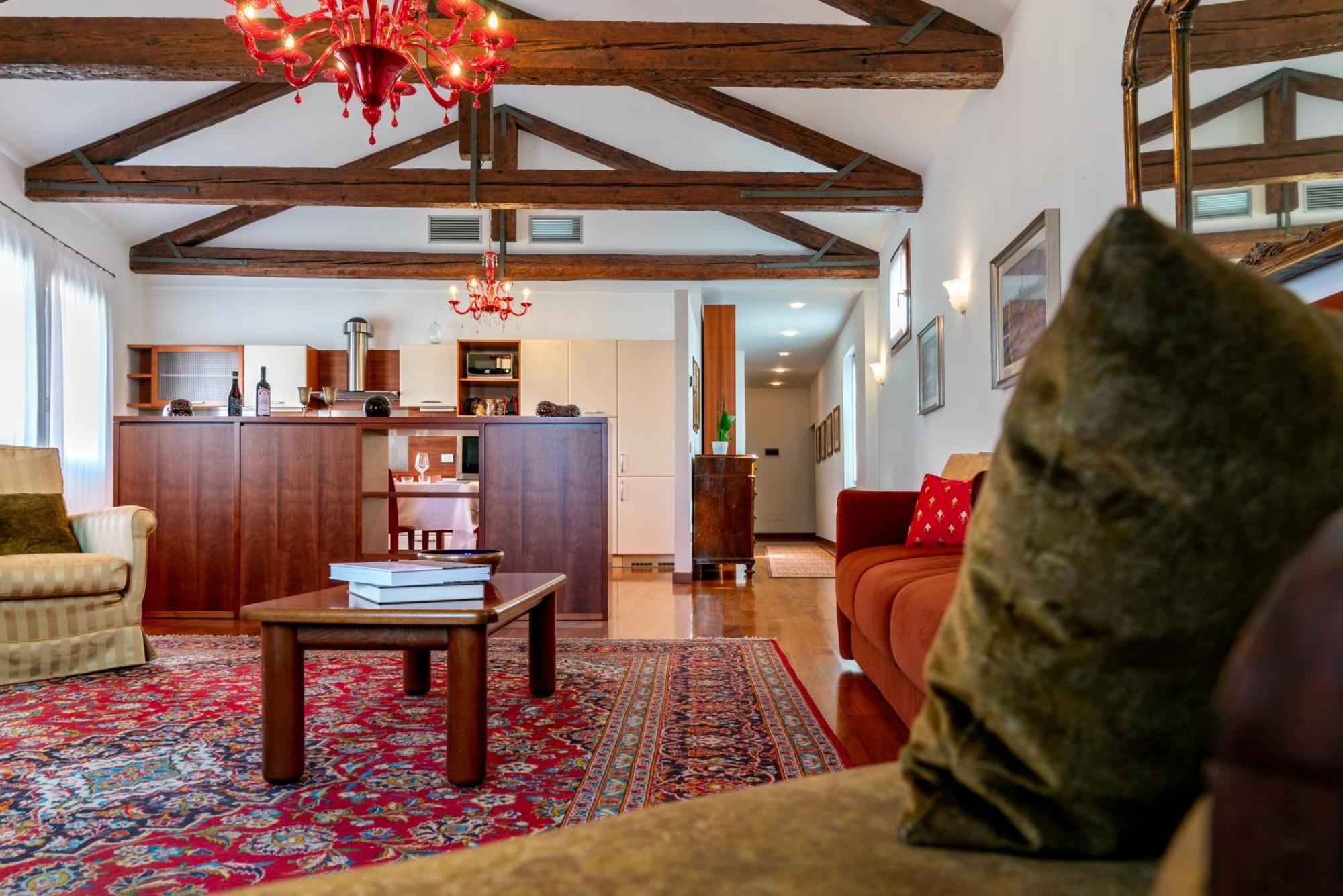 Palazzo San Luca Guest house