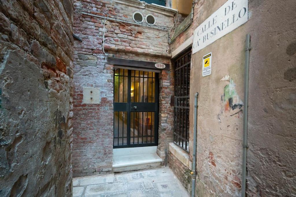 Rialto Design * Venice