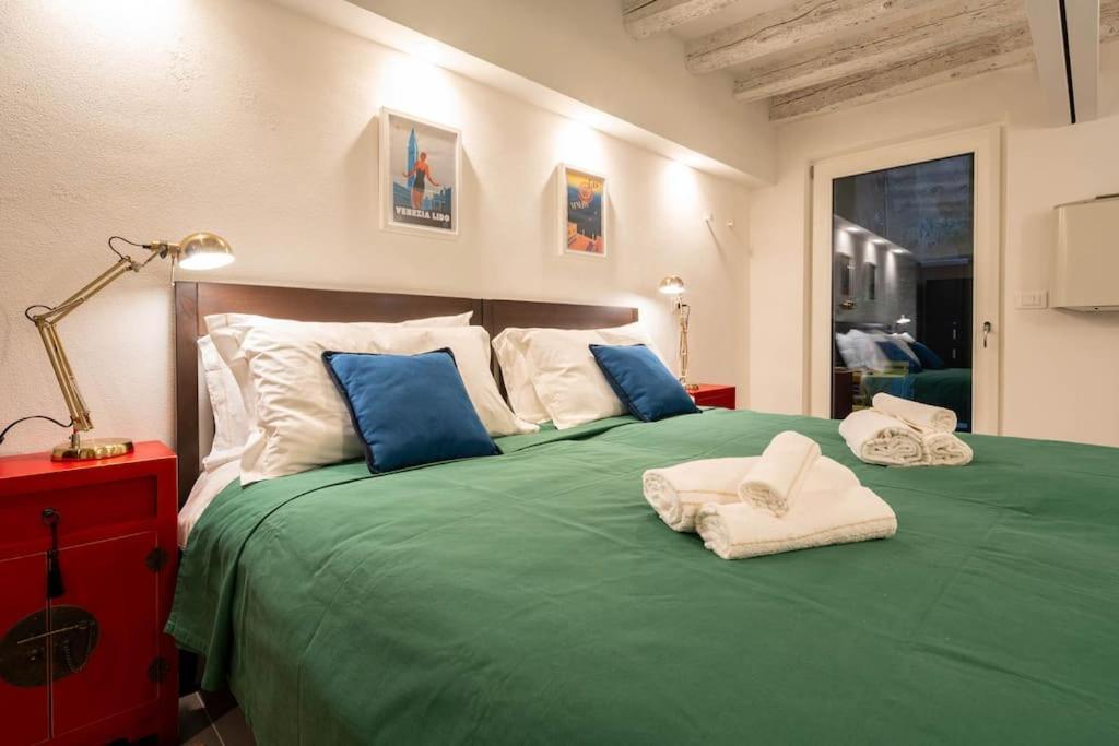 Rialto Design Apartment