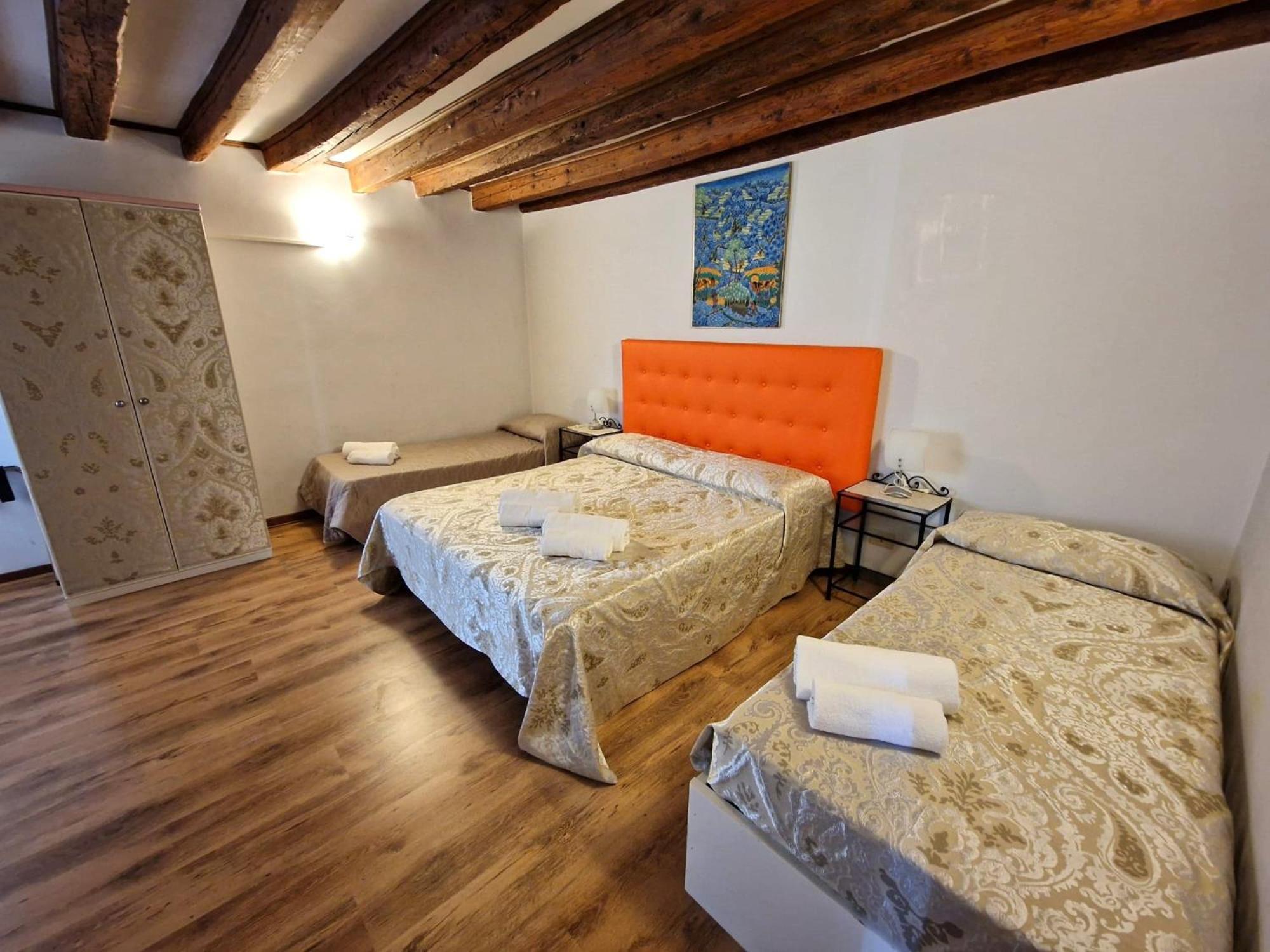 Ca Miracoli Apartment *