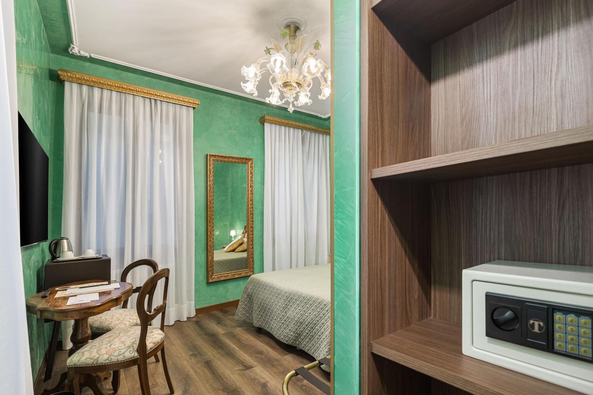 Ca' Alvise Hotel