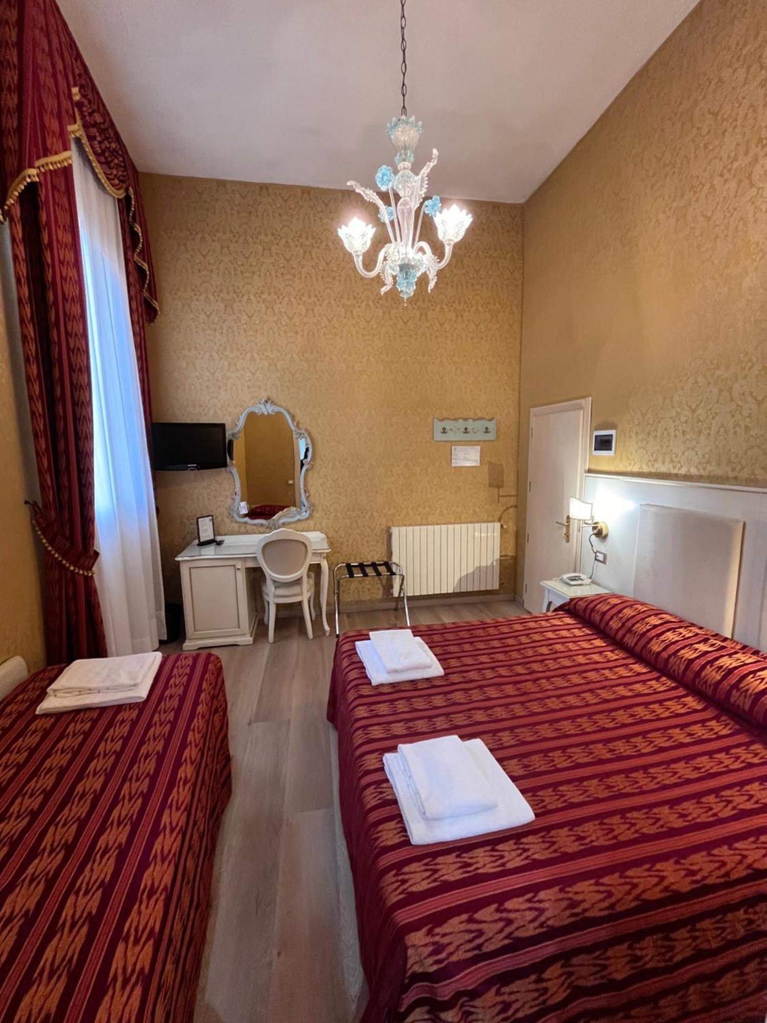 Castello Hotel 3*