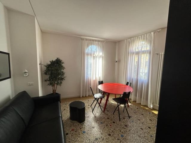Apartamento Homes & Holidays
