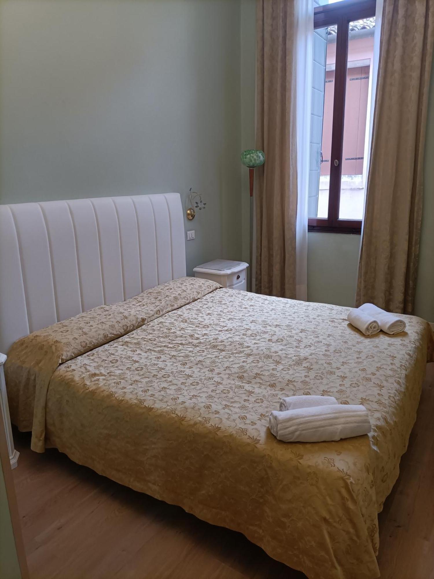 Palazzo Lion Morosini 3*