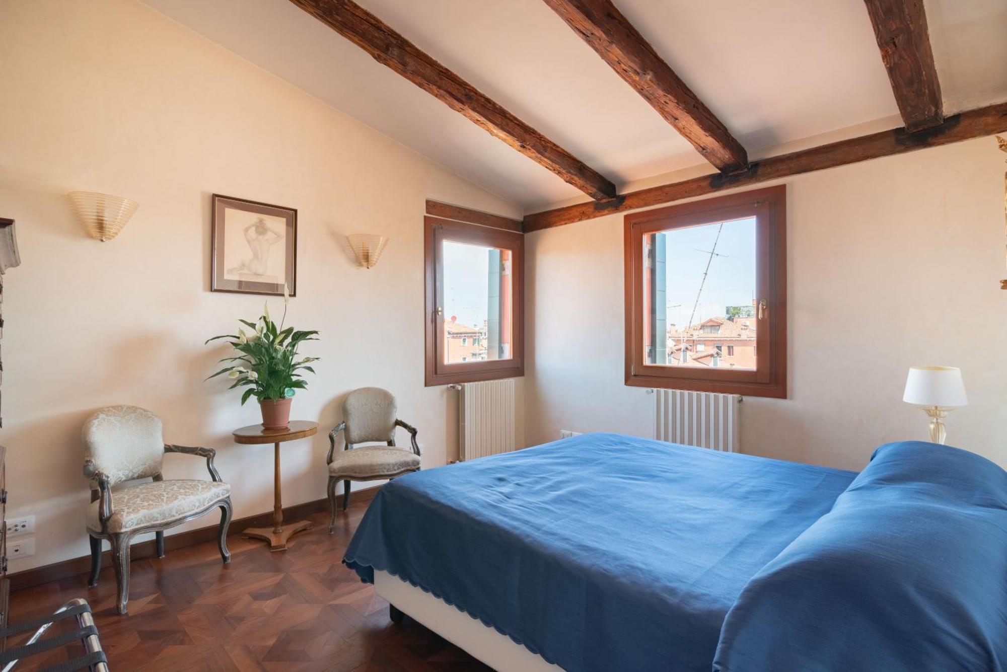 Penthouse With Rooftop Terrace And 360 Views Of - Venice5th Apartment *