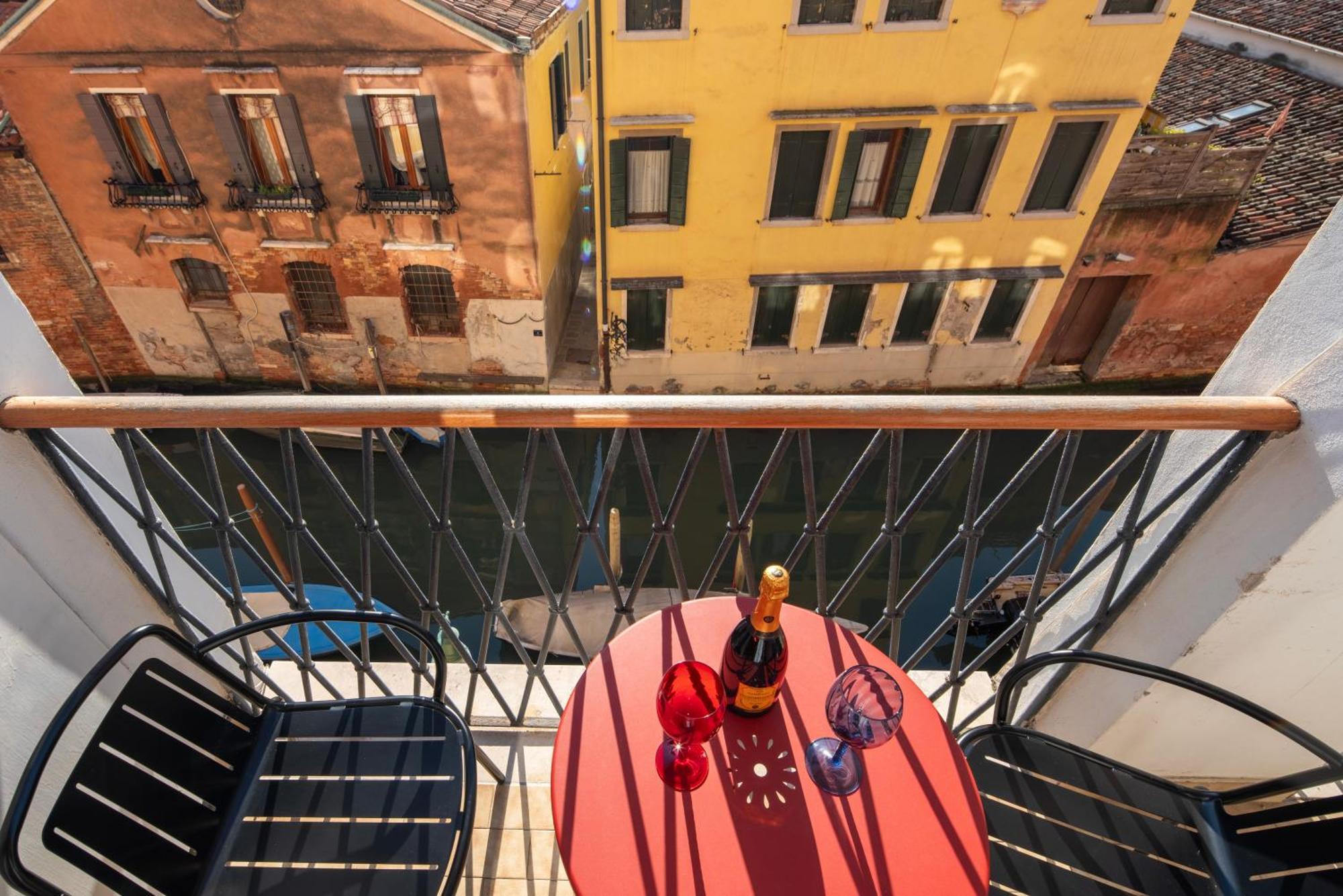 Vista Canale Apartment *