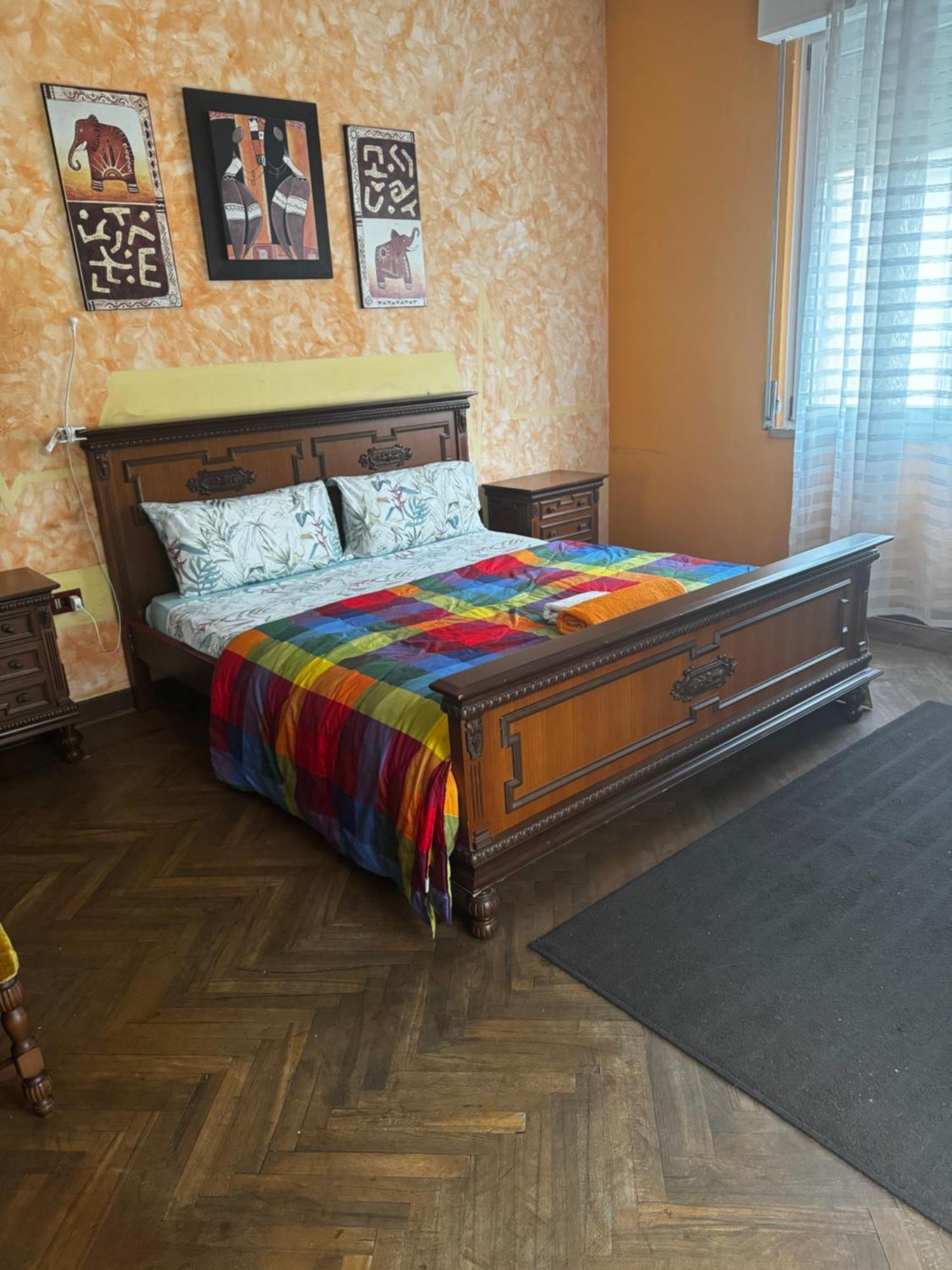 3 Minutes From Train Guest house