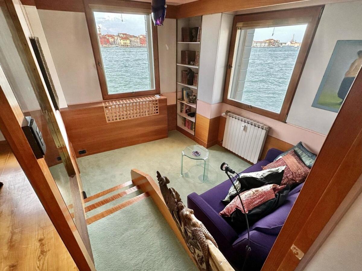 - Strepitoso Giudecca