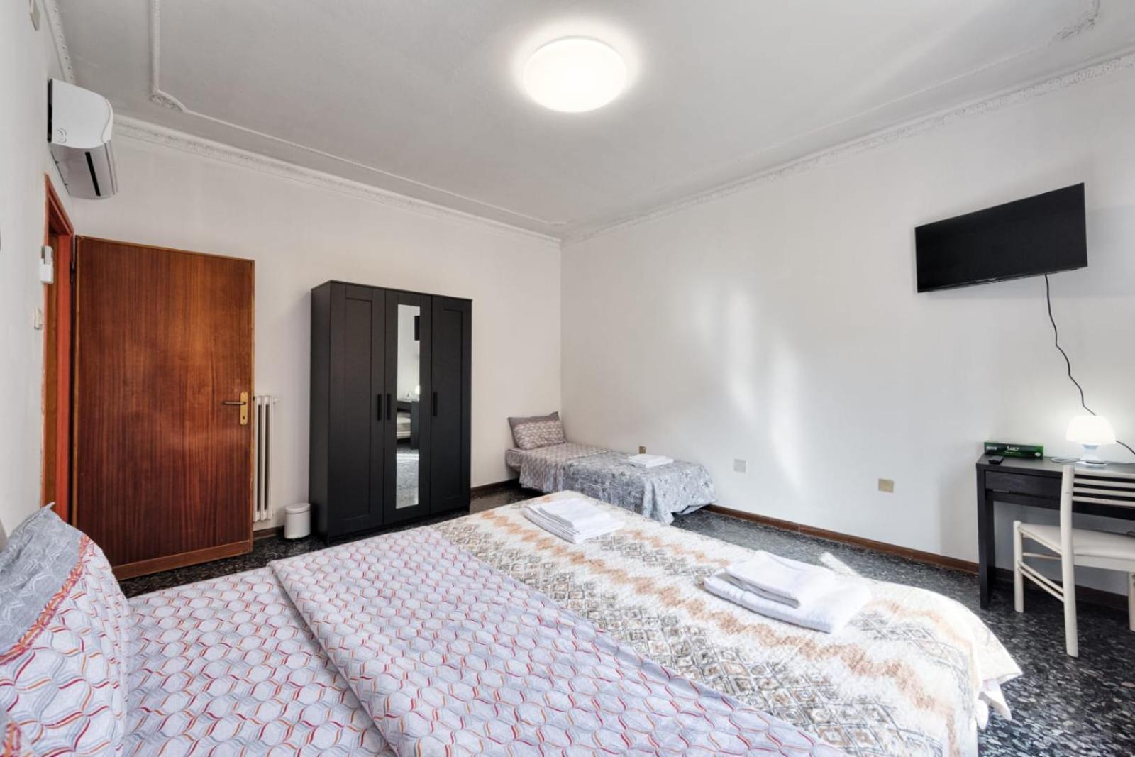 Cozy In Guest house *