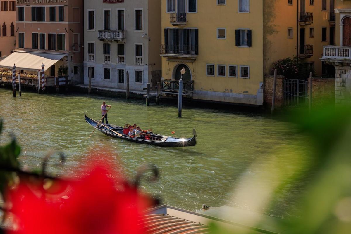 View Of Grand Canal Luxury - Station 5 Minutes Apartment Venice