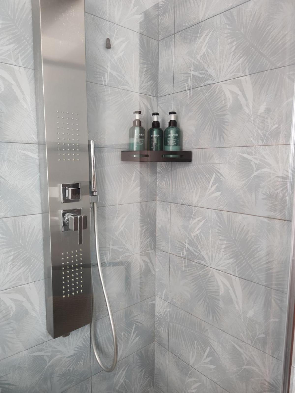Dream Of - Free Parking - Ground Floor Apartment *