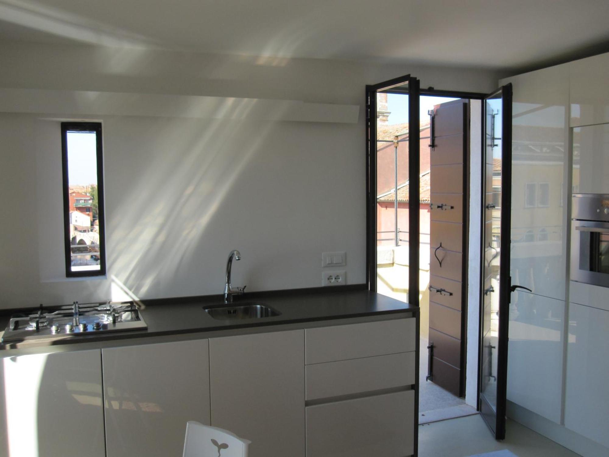 Homes & Holidays * Veneza