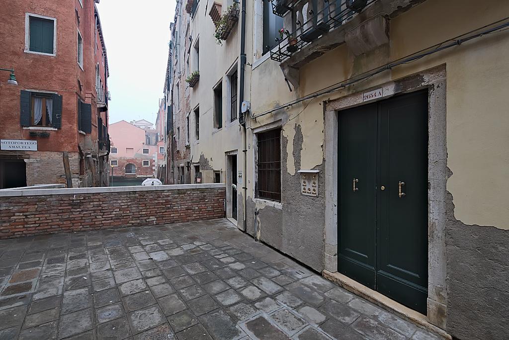 Anna Ai Frari Apartment *