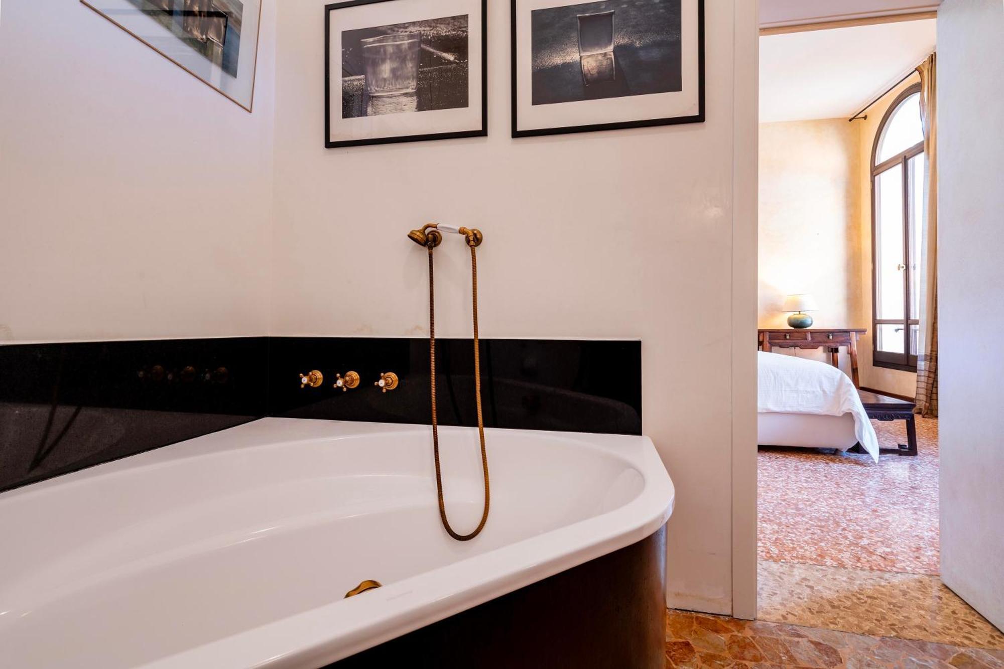 Apartment Palazzo Remer - Luxury - By Bricola