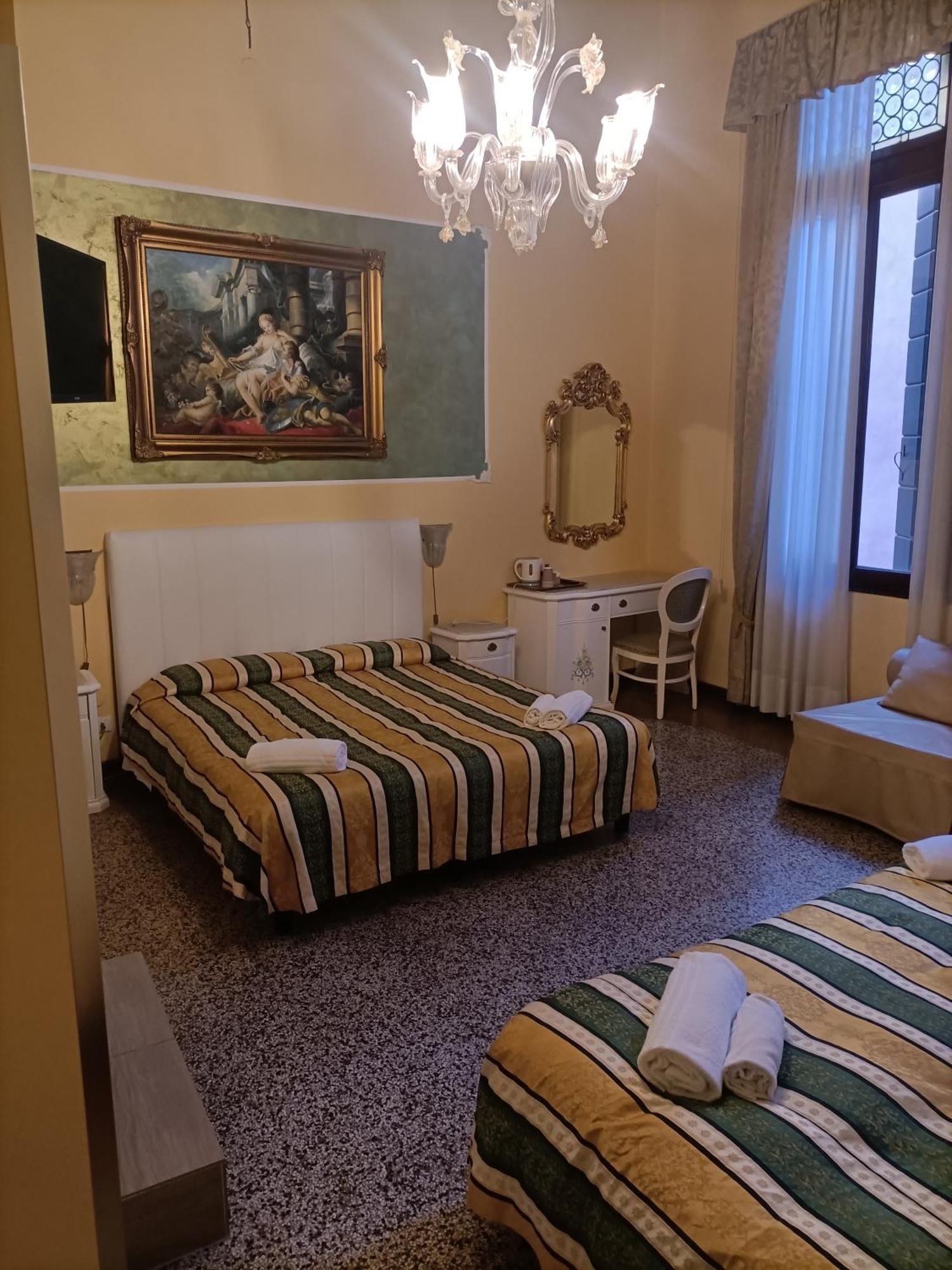 Palazzo Lion Morosini 3* Venezia