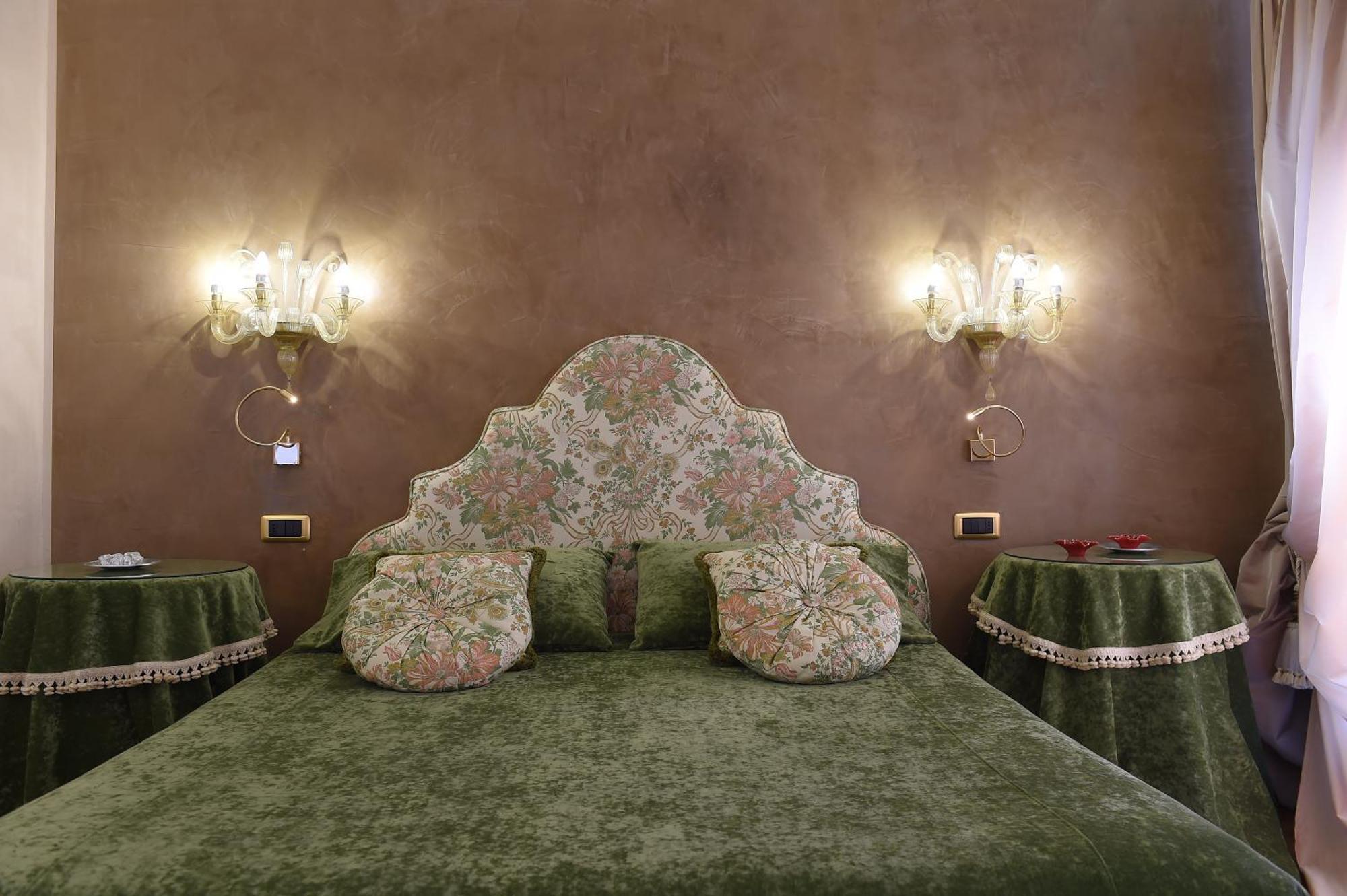 Guest house Casa Savoia & Casa Jolanda Venice