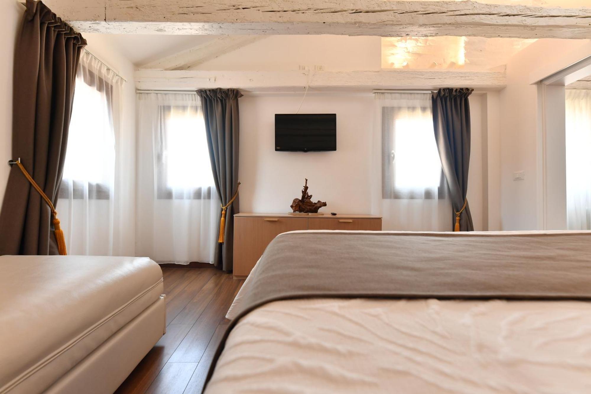 Sweet Frari Apartment *