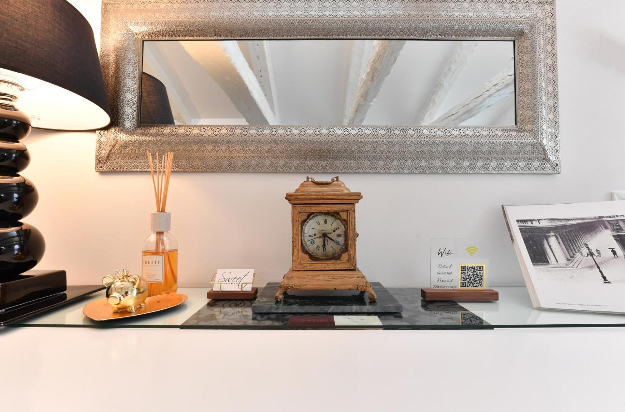 Sweet Frari Apartment