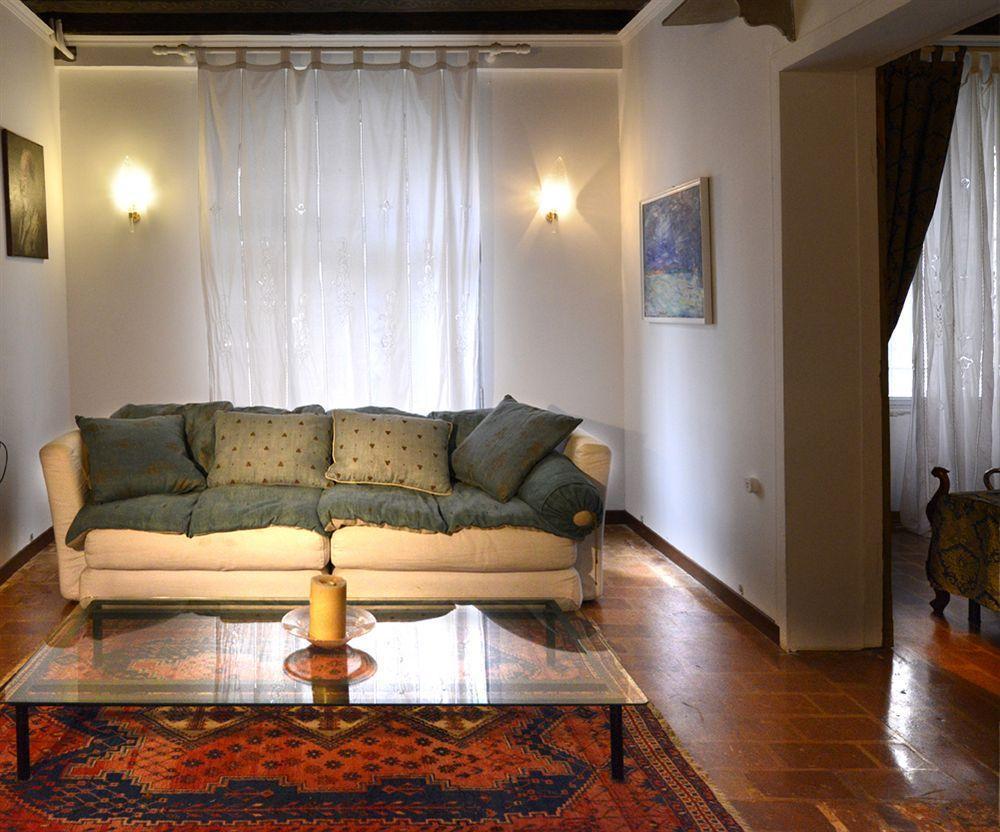 Garden Ca' Rezzonico Apartment