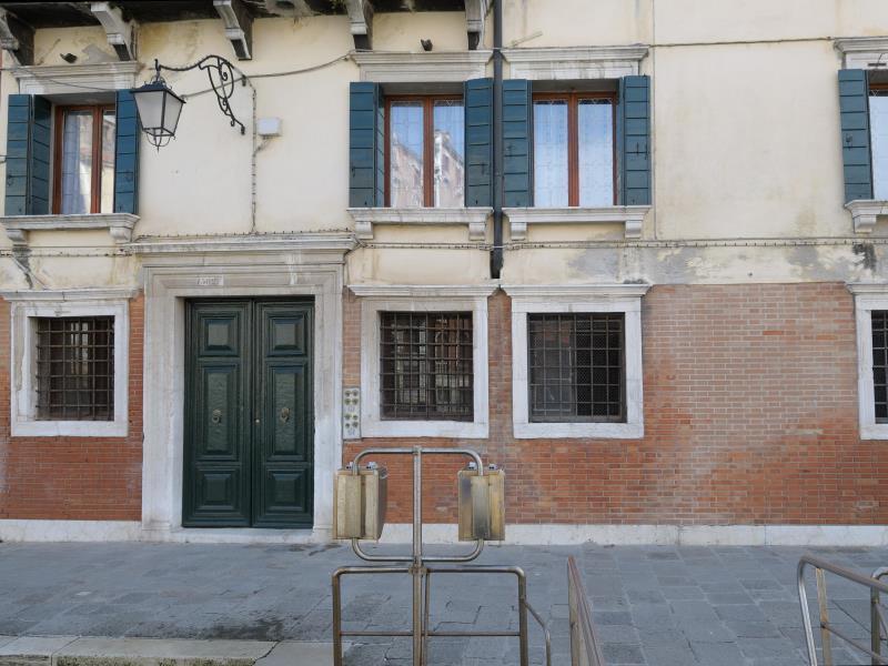 Canal Riva De Biasio Guest house Venice