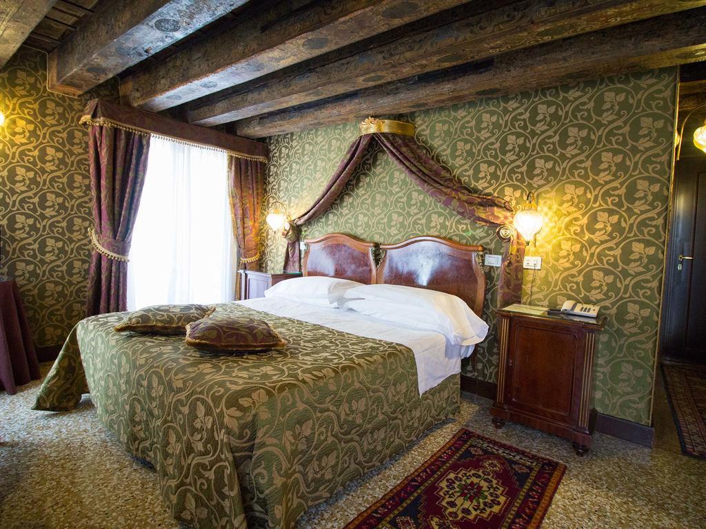 Palazzo Abadessa 4*