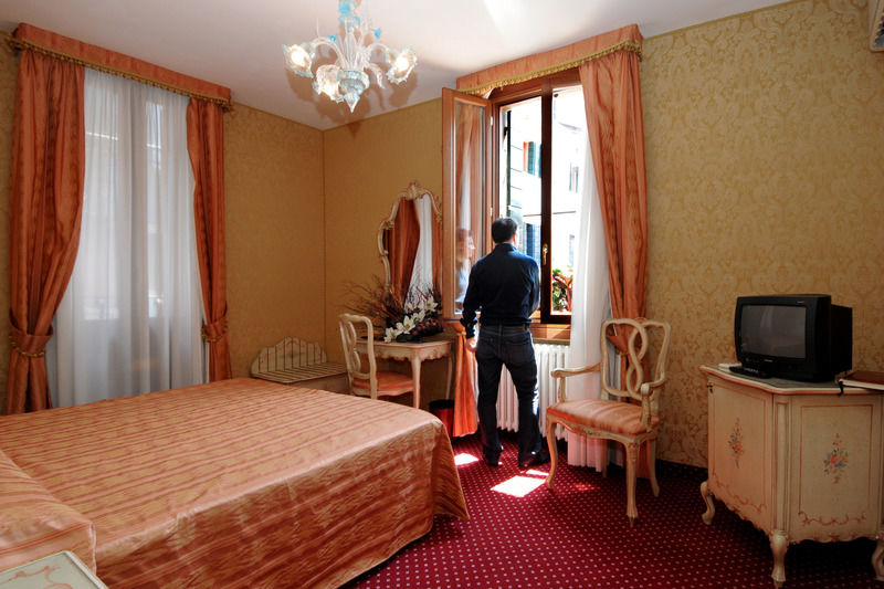 Hotel Castello 3*