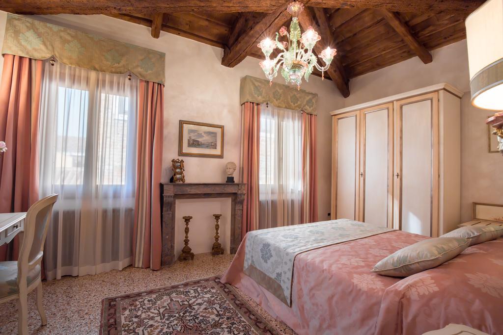 Apartment Ca Manzoni With Terrace Venice