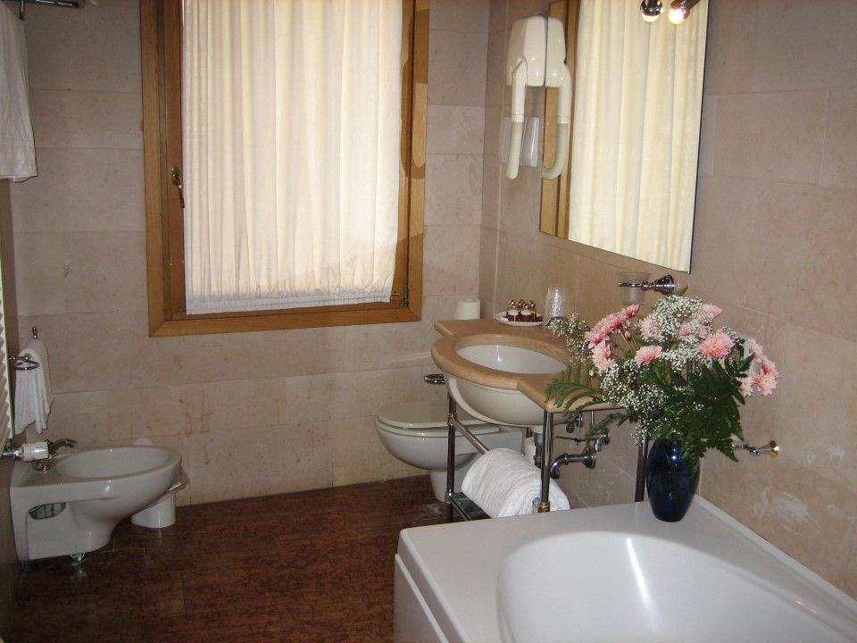 San Simeon Hotel 2*