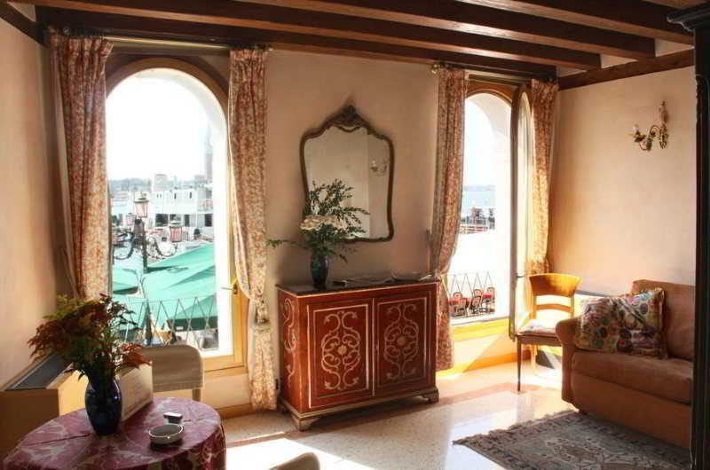 San Simeon Apartment Venice