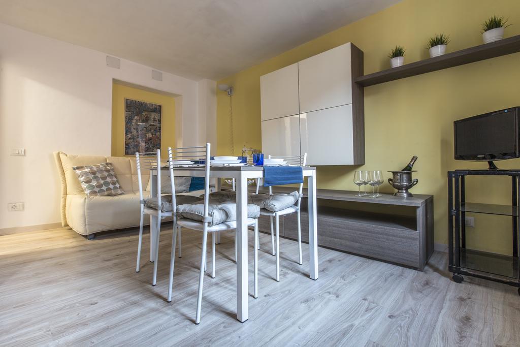 Susy Biennale - Canal View And Garden Apartment *