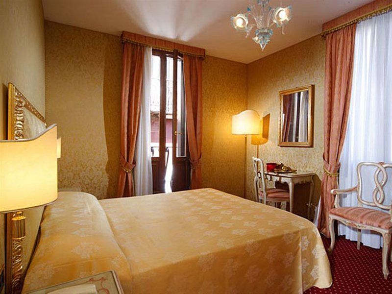 Castello Hotel