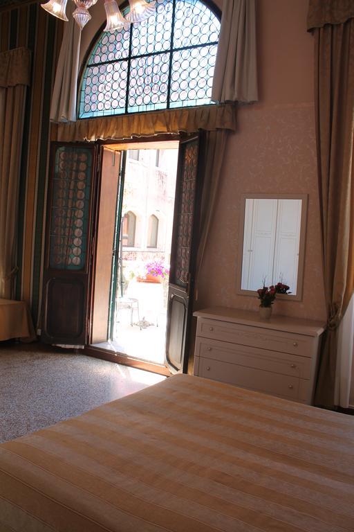 Palazzo Lion Morosini Affittacamere Venezia